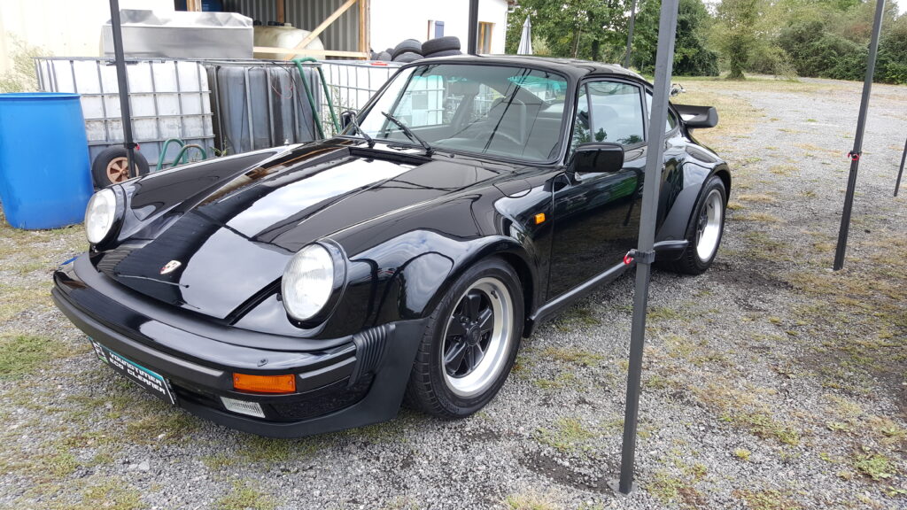 Car valeting Porsche 911 Type 930