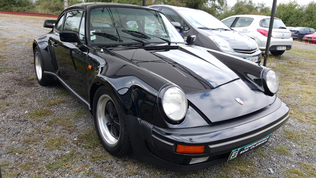 Car valeting Porsche 911 Type 930