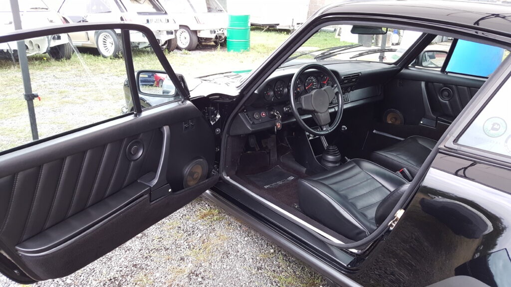 Car valeting Porsche 911 Type 930