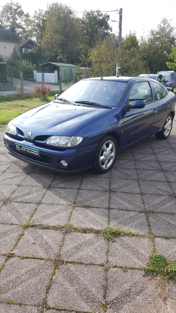 Car staging extérieur Mégane 1 Coupé